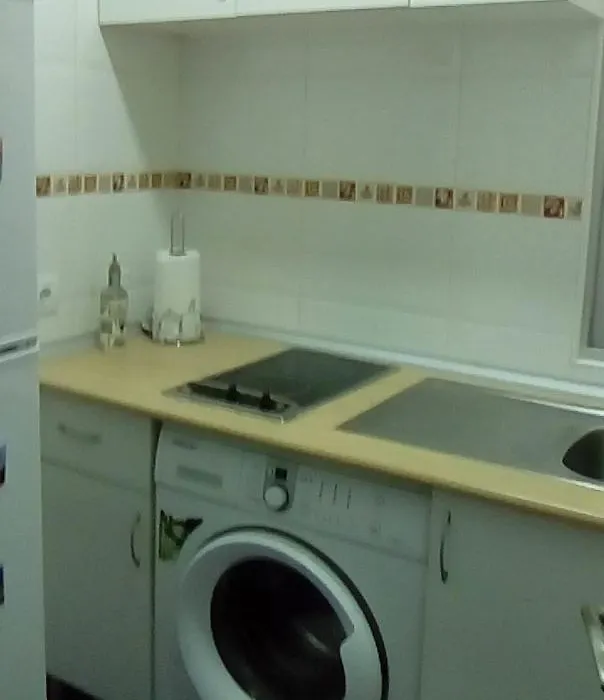 Apartamento En Legazpi De 3 Dormitorios Pequenos-1