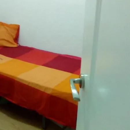 Apartamento En Legazpi De 3 Dormitorios Pequenos-2